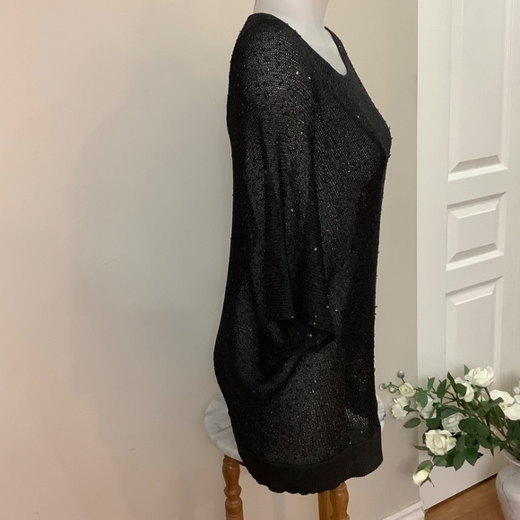 Sparky black mesh top Medium - Picture 6 of 10